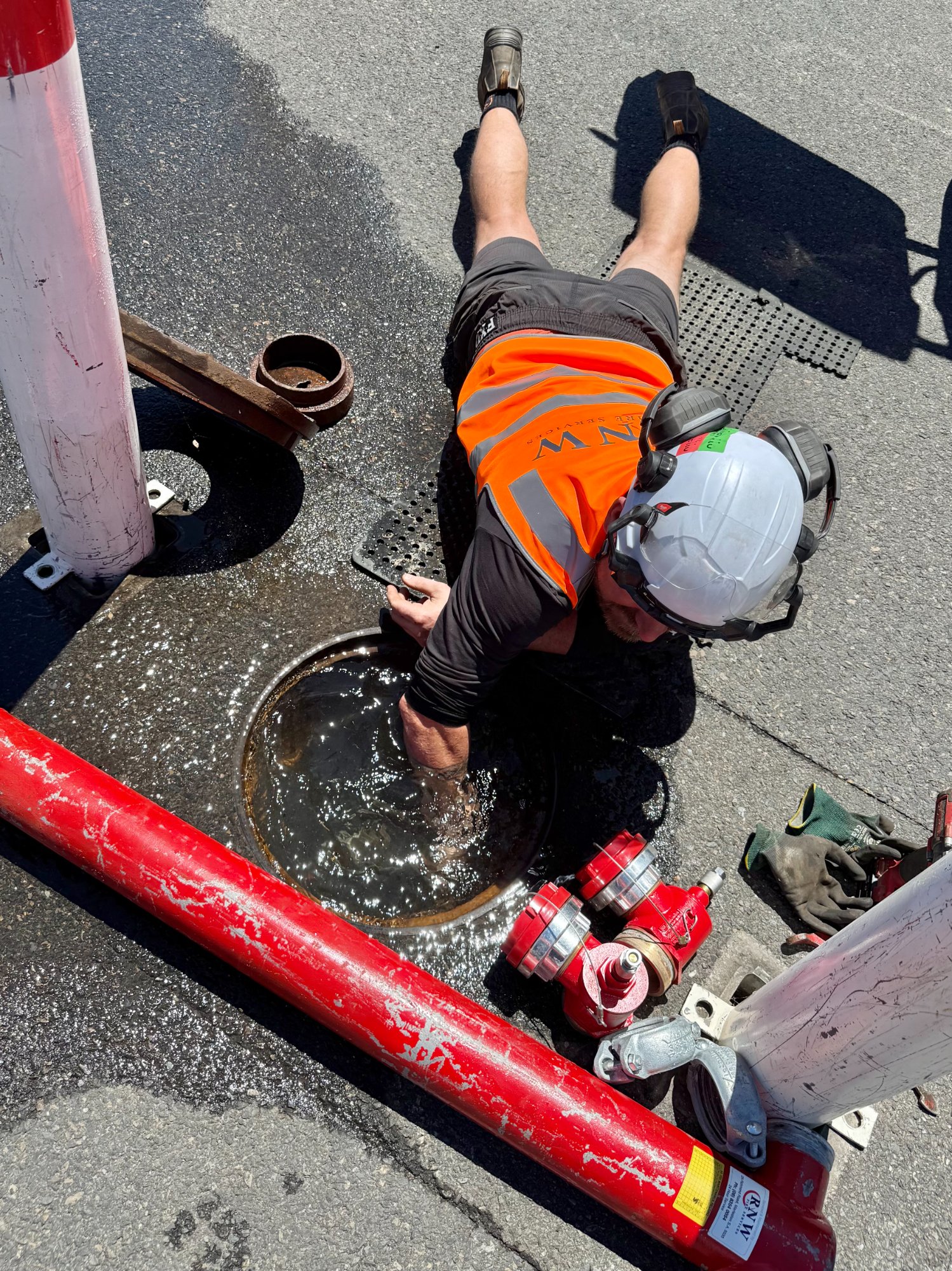 Underground fire hydrant inspection